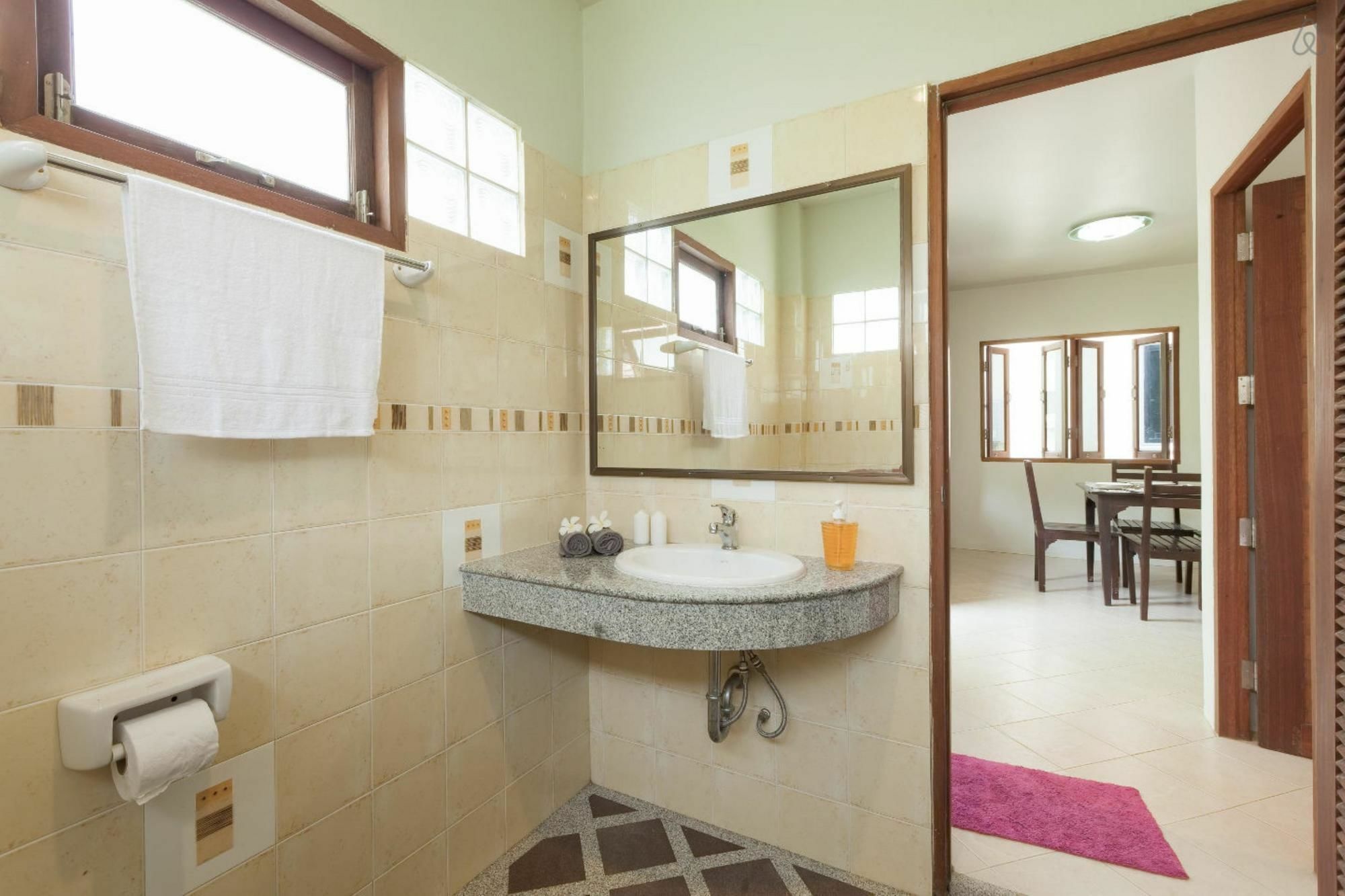 Villa Behind The Phuket Sea المظهر الخارجي الصورة