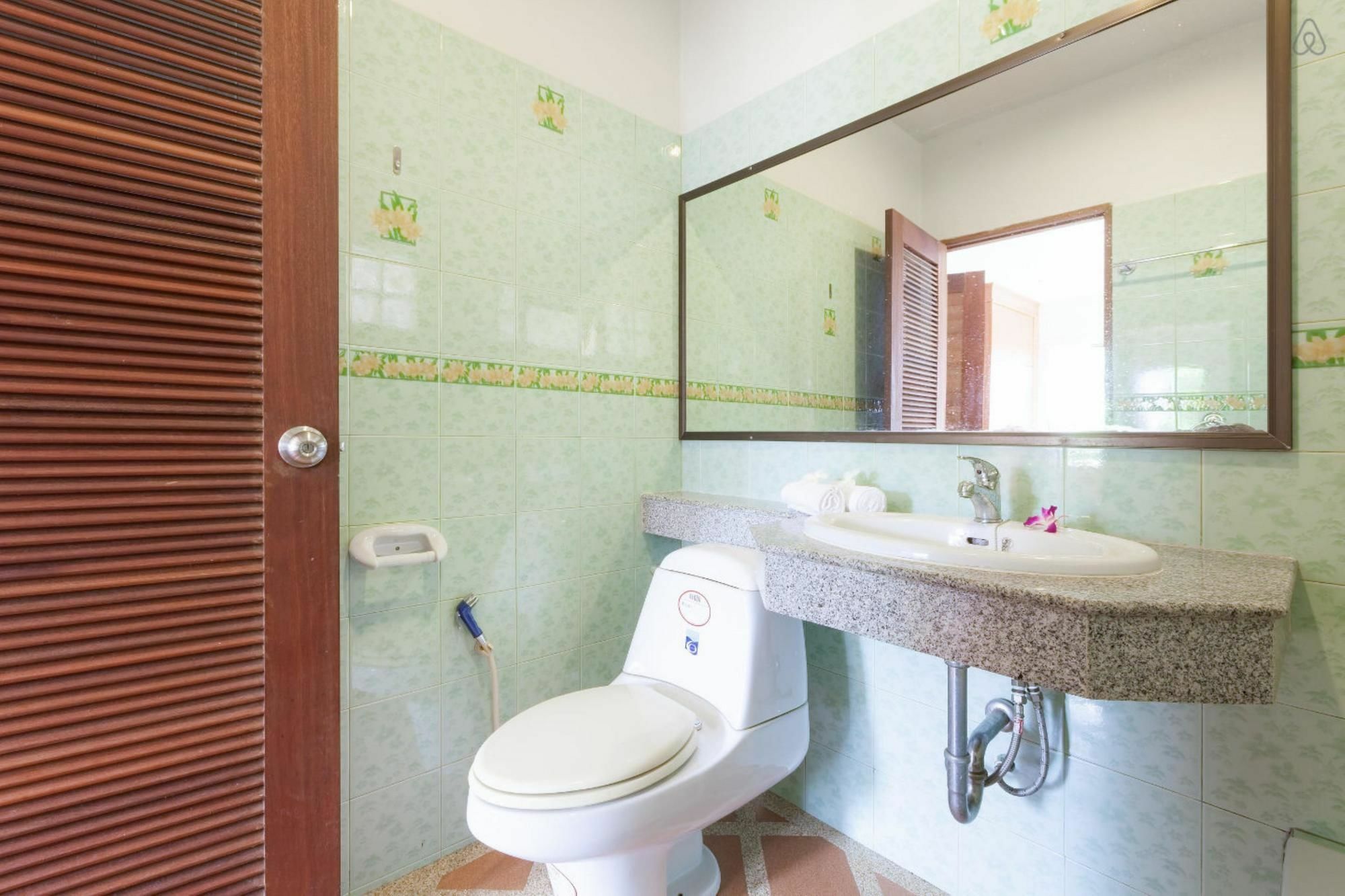 Villa Behind The Phuket Sea المظهر الخارجي الصورة