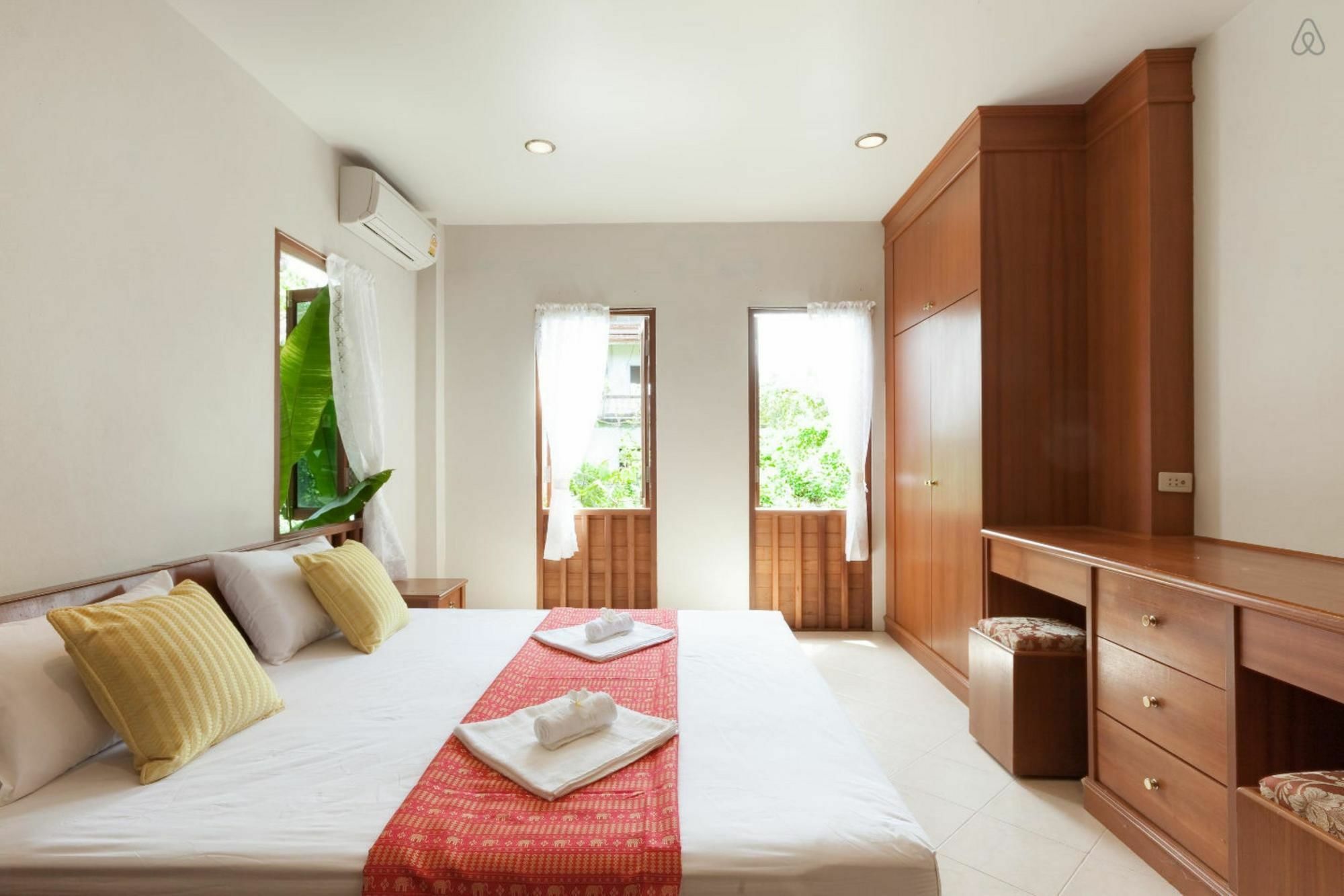 Villa Behind The Phuket Sea المظهر الخارجي الصورة