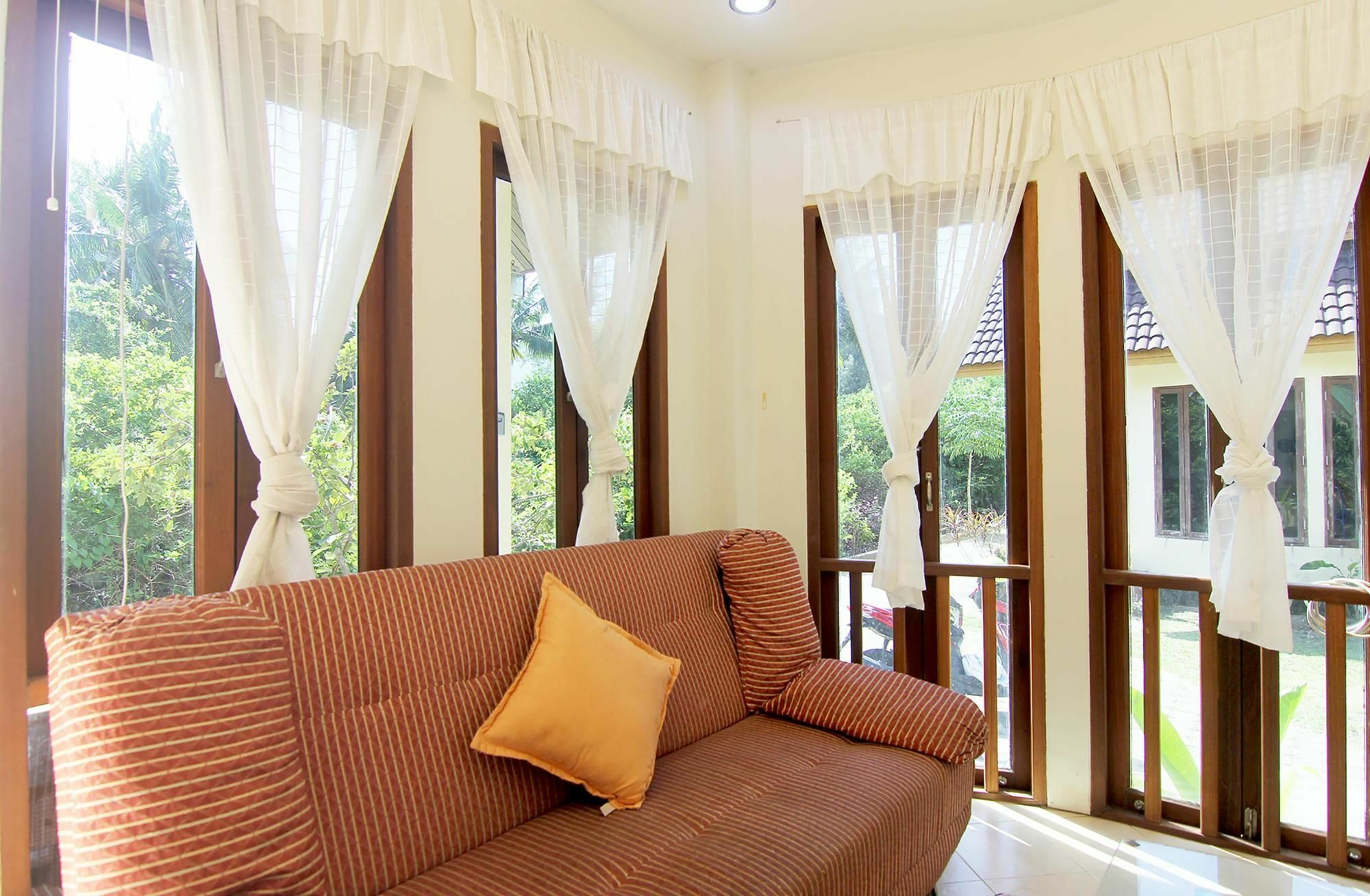 Villa Behind The Phuket Sea المظهر الخارجي الصورة